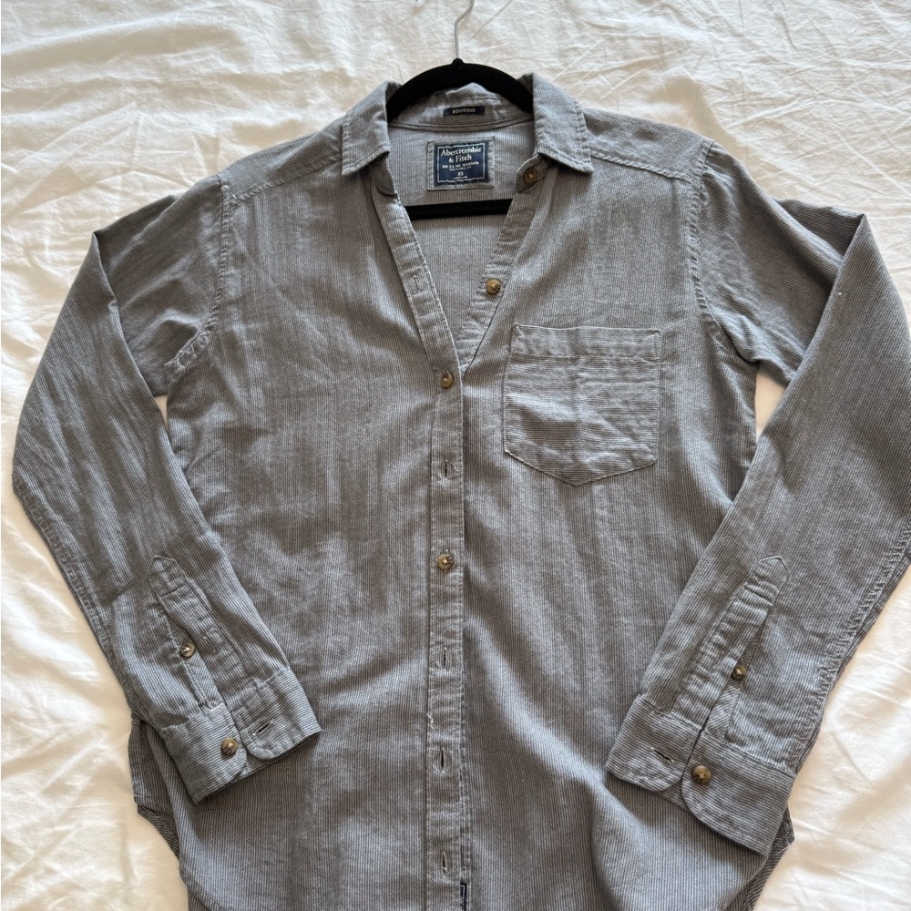 Abercrombie & Fitch Charcoal Casual Button-Down Shirt